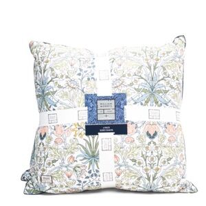 William Morris - Woodland Weeds Pillows